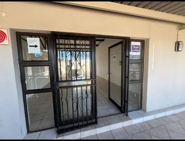 60M² BUSINESS TO LET IN PARKLANDS